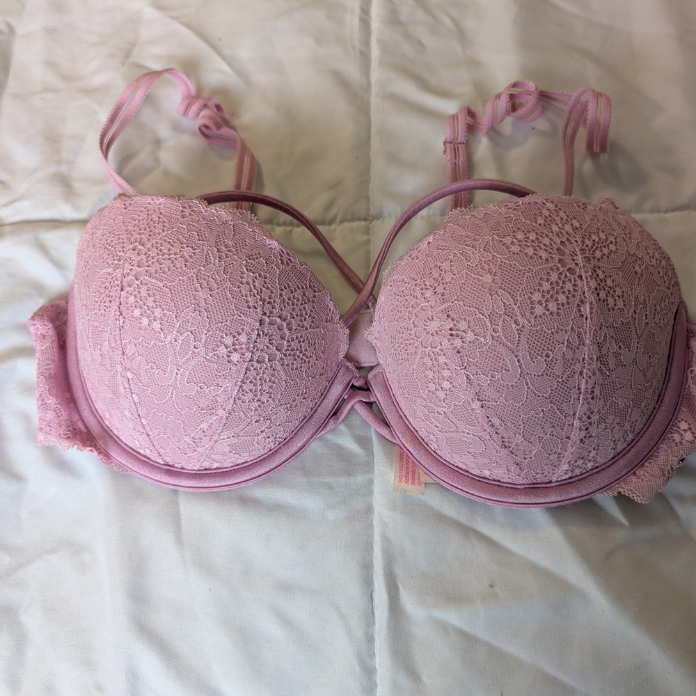 PINK Victoria's Secret Light Pink Lace Bra